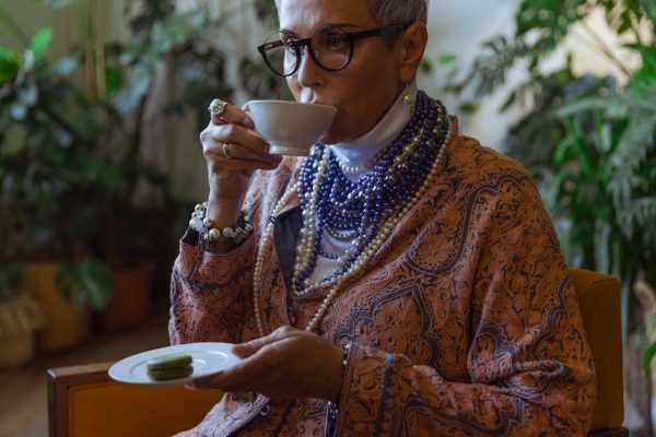 Fashion Mistakes Aging: 7 Fashion Mistakes That Are Aging You (And What to Wear Instead)