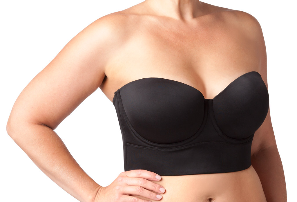 Strapless Bra Fit Guide for Dresses, Blazers, and Occasion Outfits