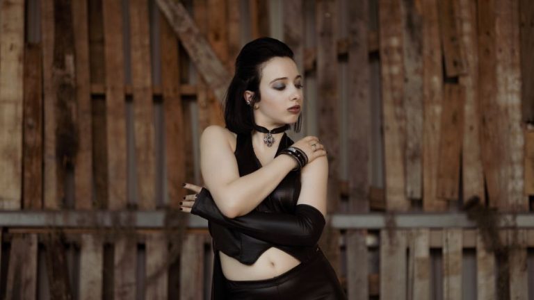 Festival Outfits Goth: Goth Festival Outfits: 8 Pieces That Actually Survive a Crowd