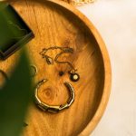 Layer Gold Necklaces Without Tangling: A Practical Guide