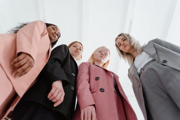 Oversized Blazer Streetwear: 6 Ways to Stop Looking Like You Borrowed Dad’s Suit