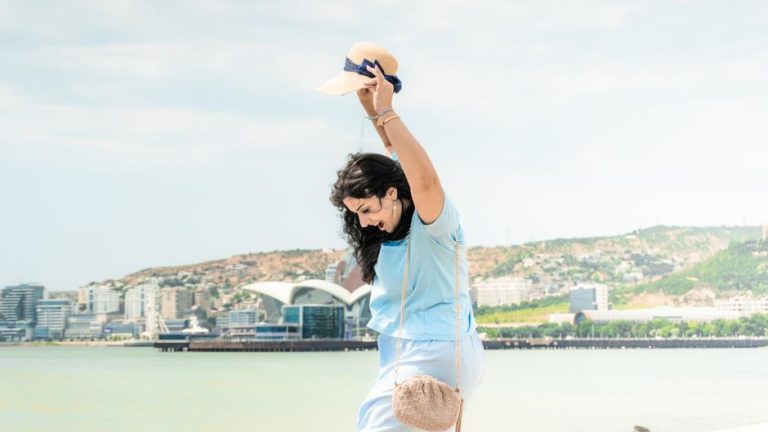 7 Spring Outfit Ideas for Weekend Getaways That Pack Well