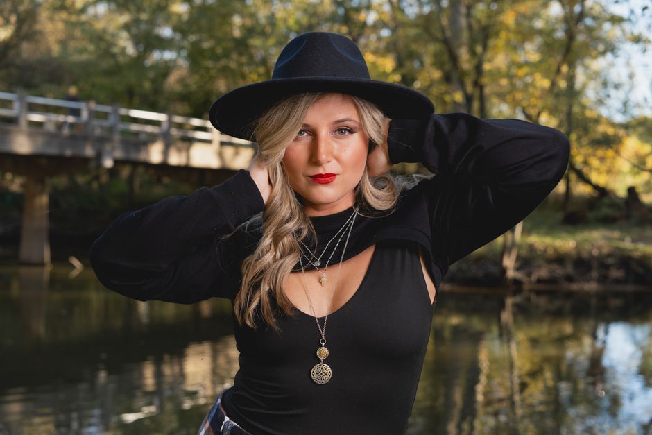 5 Statement Necklaces That Transform Simple Outfits